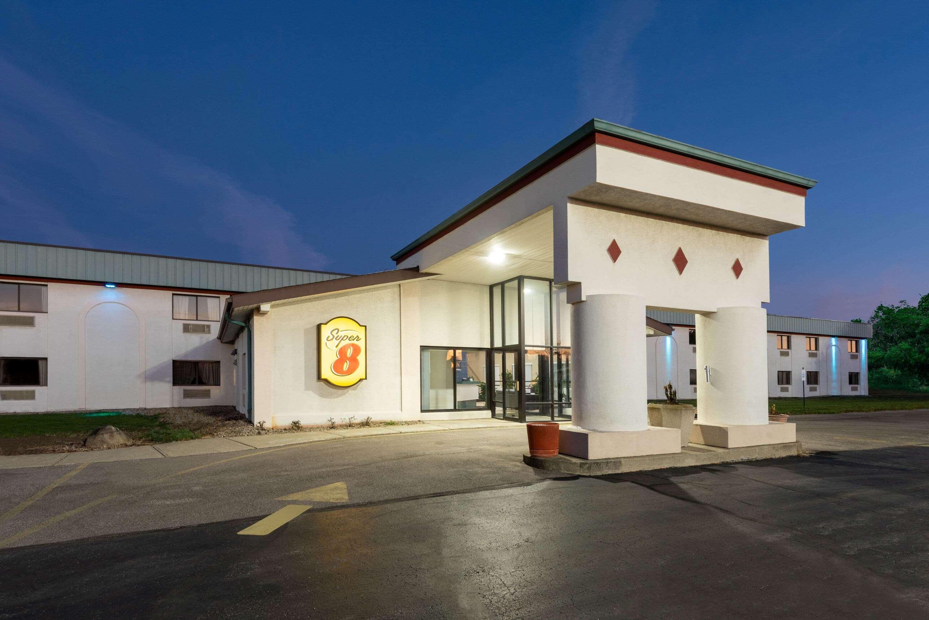 Super 8 Cleveland North Ridgeville Exterior foto